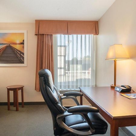 Days Inn & Suites By Wyndham Mt Pleasant Mount Pleasant Esterno foto