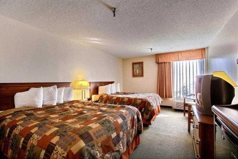 Days Inn & Suites By Wyndham Mt Pleasant Mount Pleasant Camera foto