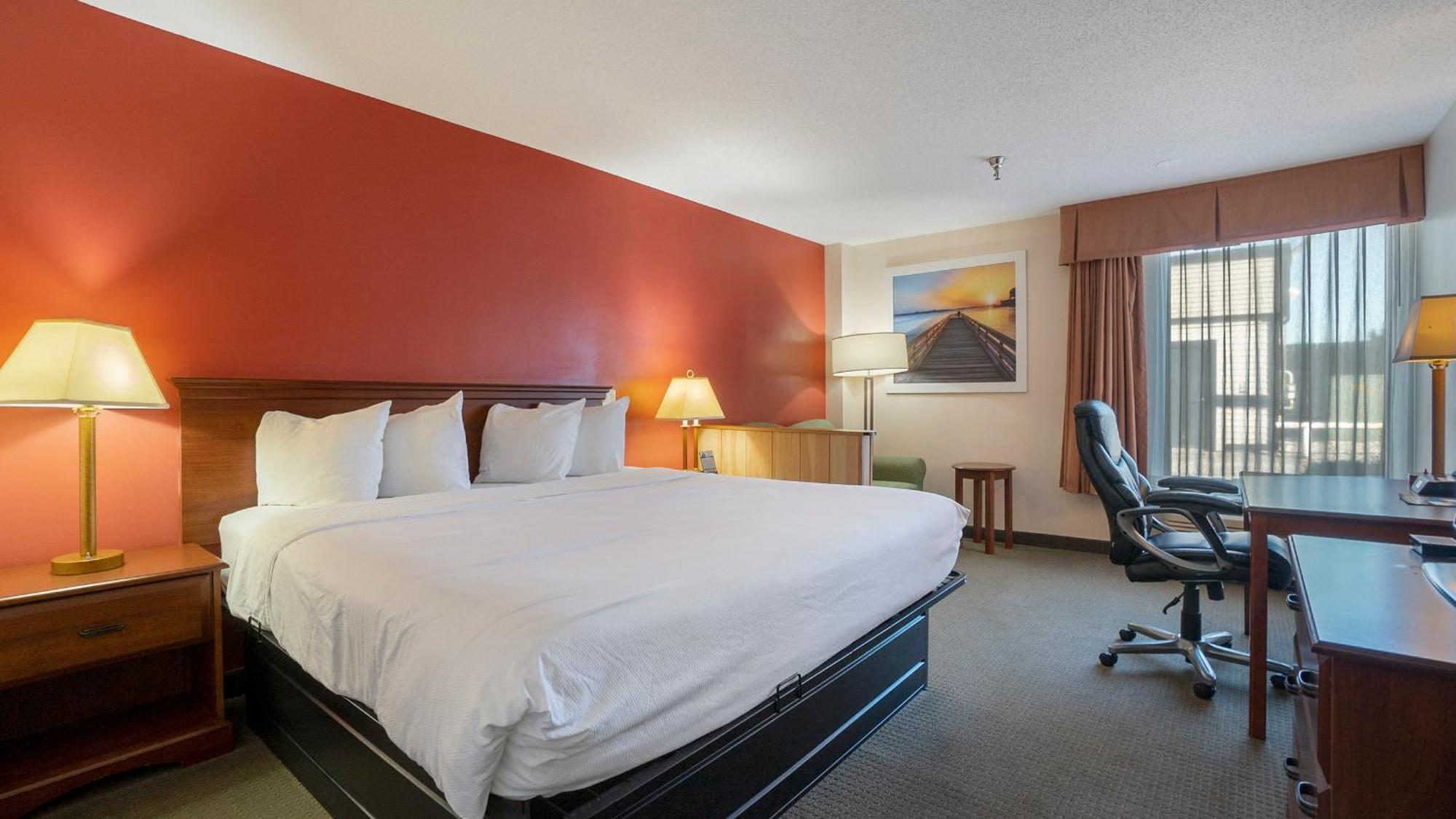 Days Inn & Suites By Wyndham Mt Pleasant Mount Pleasant Esterno foto